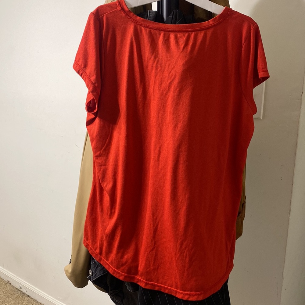 Red Workout Top - Picture 2 of 2